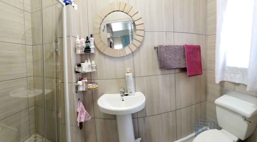 4 Bedroom Property for Sale in Van Riebeeck Hoogte Eastern Cape